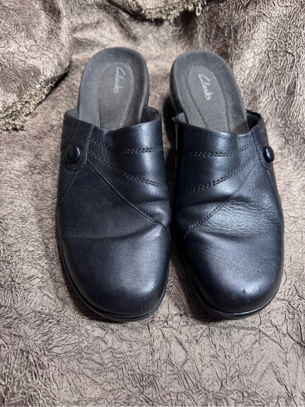 Clarks Black Leather Slip-On Mule Clogs